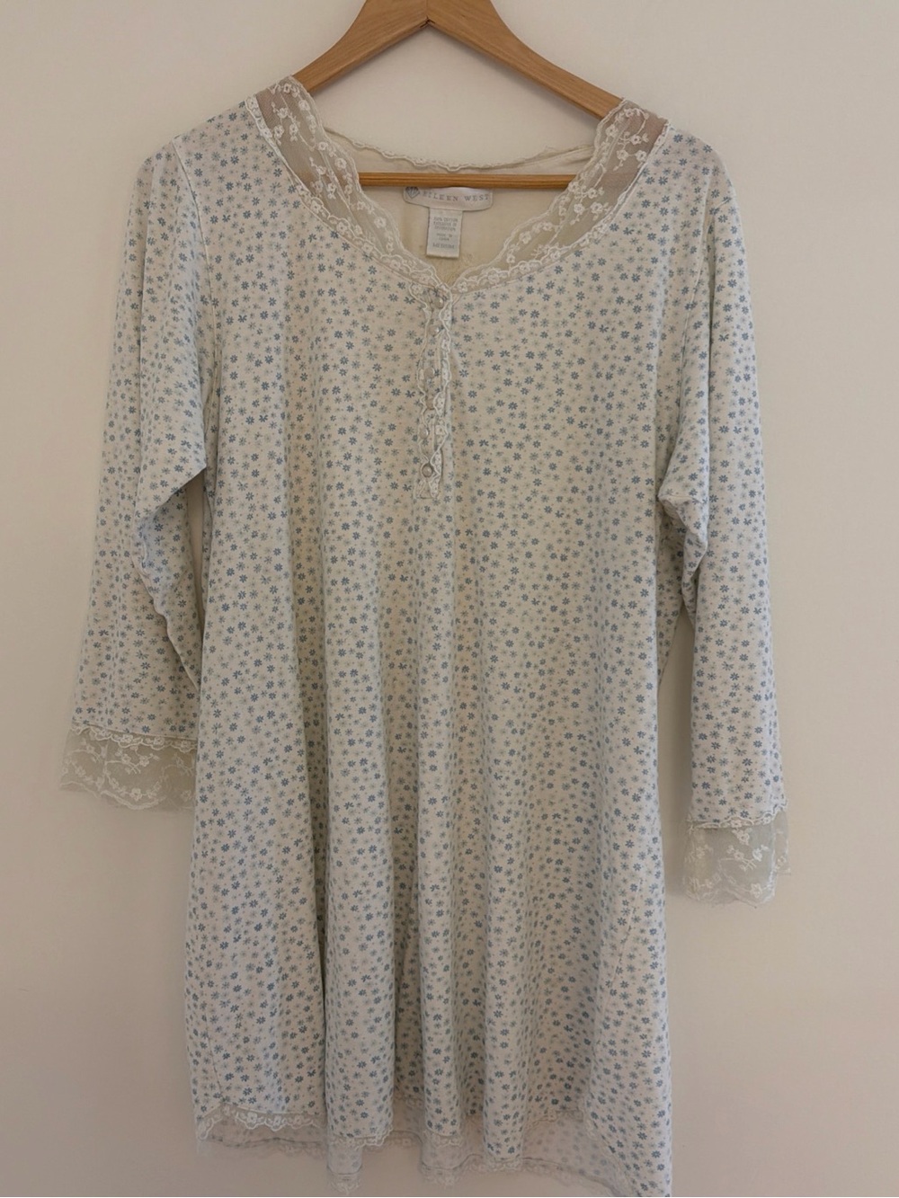 Eileen West Long Sleeve Lace Trimmed Cotton Short Nightgown Blue Floral Print
